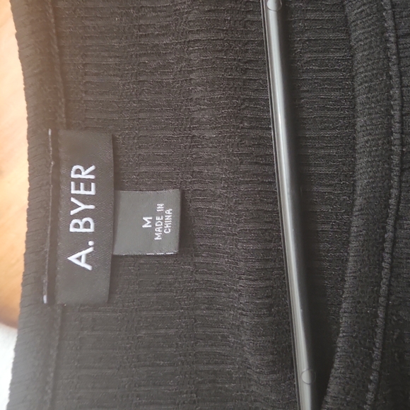 Blouse - Picture 2 of 3